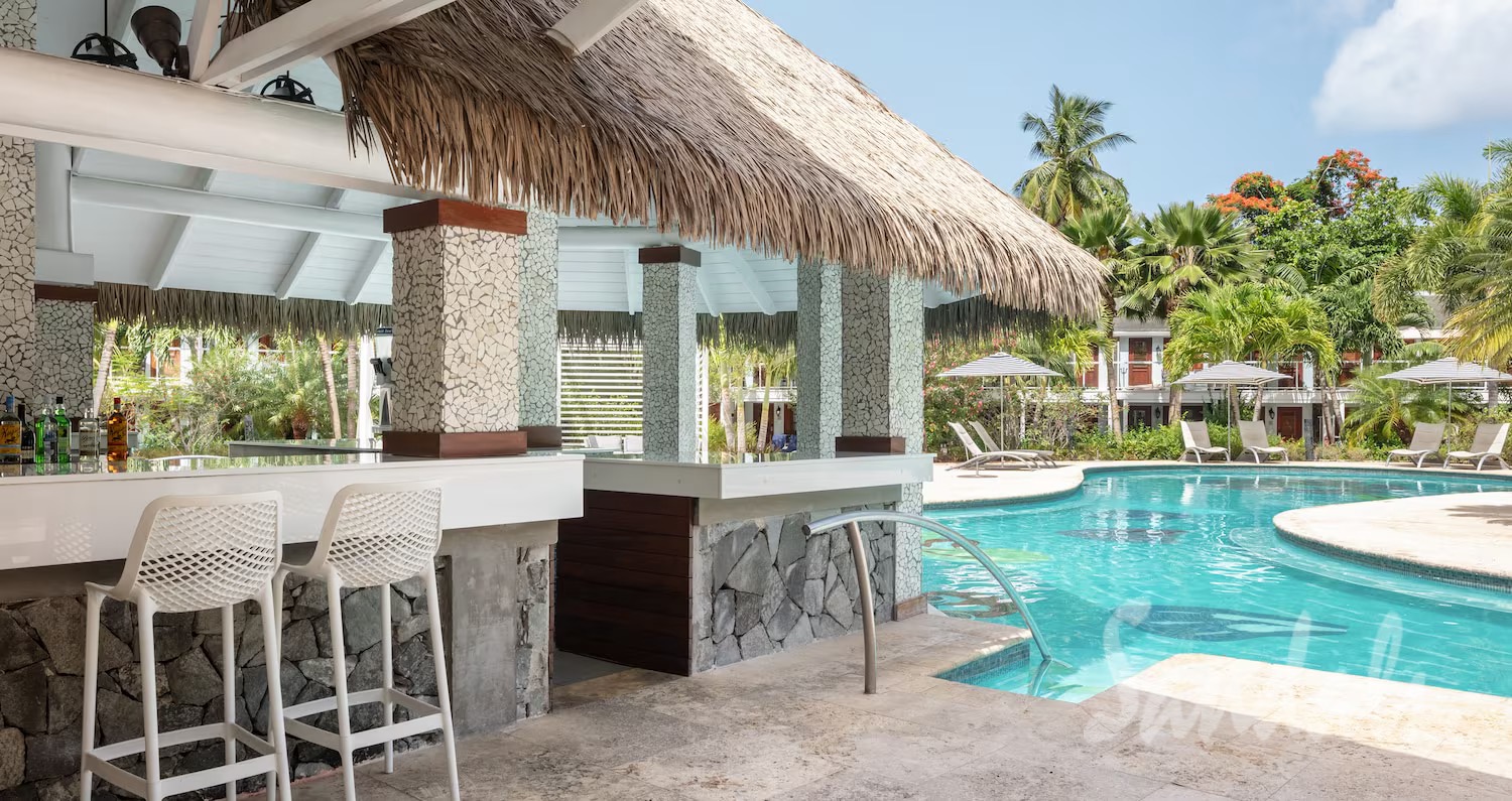 Sandals Halcyon Beach Pool Bar